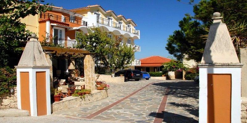 Hotel Locanda Beach Hotel 3*